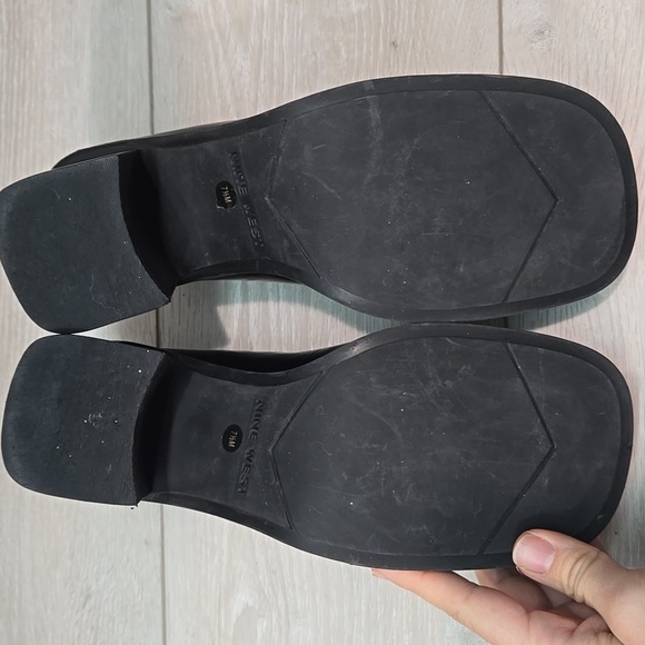 Vintage Nine West Kinetic Leather Y2k Women's Loafers Square Toe Heel Shoes 7.5M - Picture 10 of 12